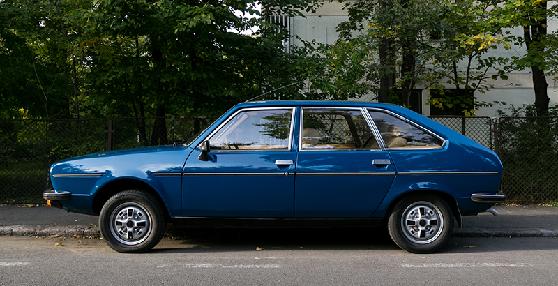 dacia-2000-nicolae-ceausescu-interior-2